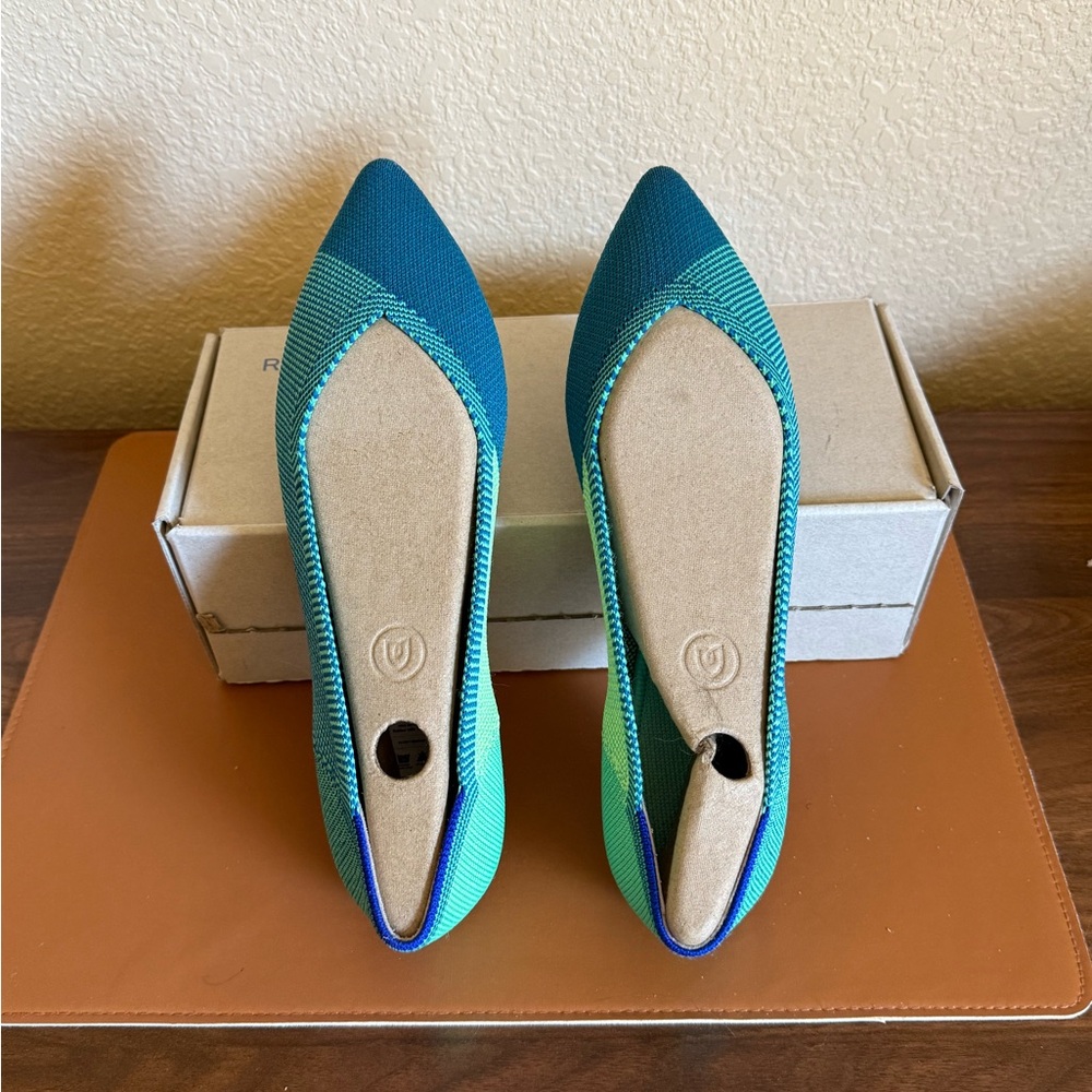 Rothy's The Point Teal and Aqua Flats size 7